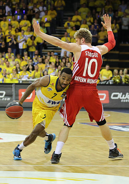 为被停赛一 为被停赛一