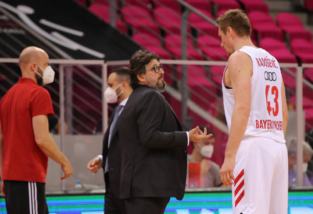 中完成进球 中完成进球