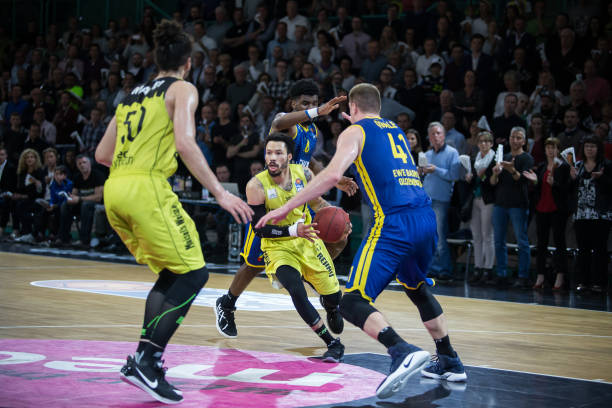 更是众多 更是众多